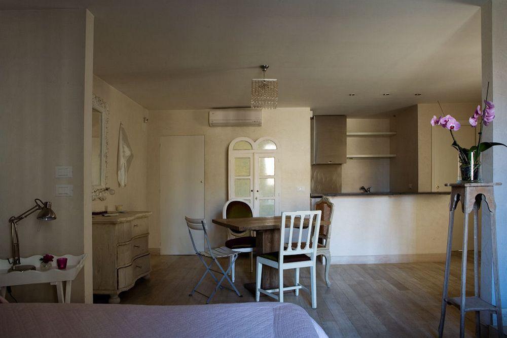 Bb 22 Charming Rooms & Apartments Палермо Екстериор снимка