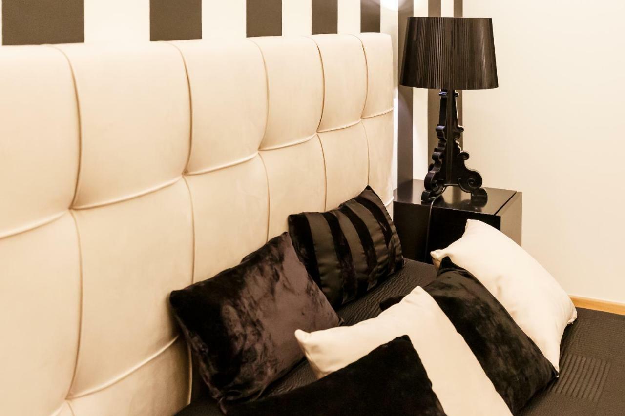 Bb 22 Charming Rooms & Apartments Палермо Екстериор снимка